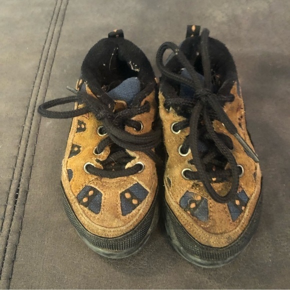 2 for $10 Brooks Toddler Shoe Size 8 - Picture 1 of 6